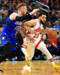  阿德巴约内线统治力尽显热火轻取魔术取得五连胜