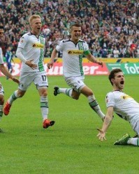  弗赖堡客场爆冷门，德甲中游球队上演逆袭好戏