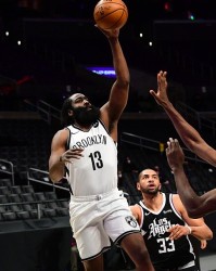  杜兰特关键罚球锁定胜局篮网险胜雄鹿止住颓势  